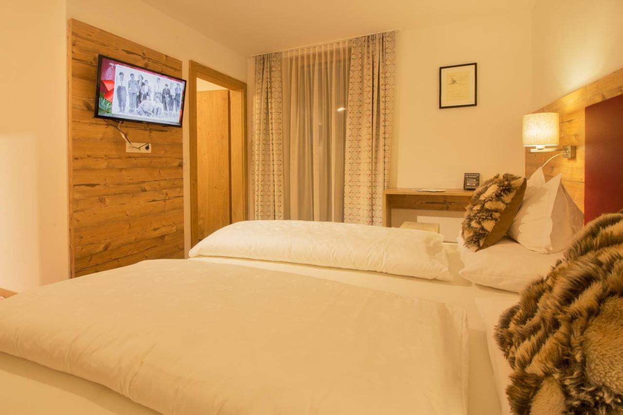 Haus Flexen Rooms & Apartments Stuben am Arlberg Exterior foto